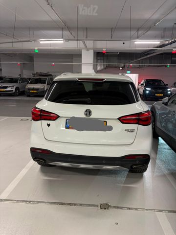 אם ג'י EHS PHEV