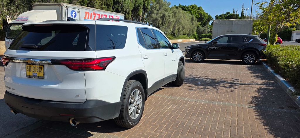 שברולט טראוורס