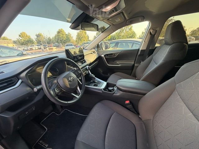 טויוטה RAV4