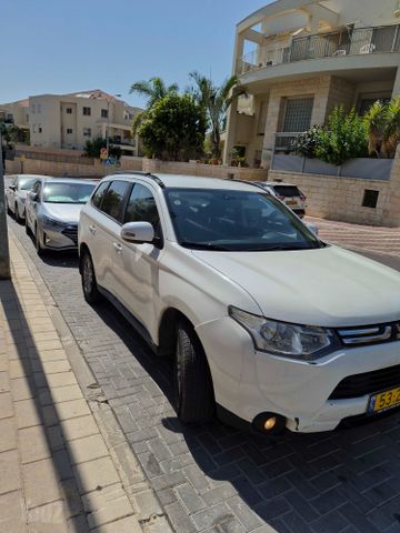 מודעת רכב מיצובישי אאוטלנדר