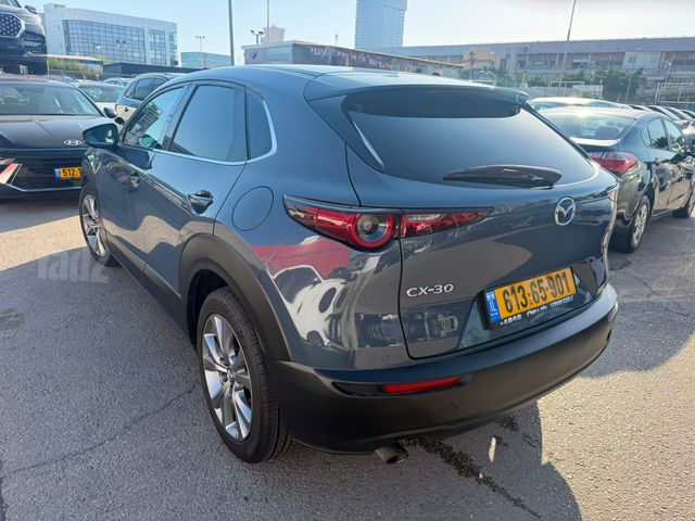 מאזדה CX-30