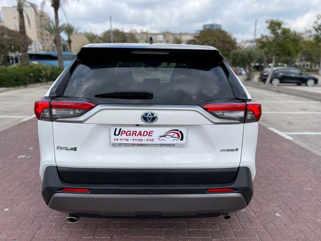 טויוטה RAV4