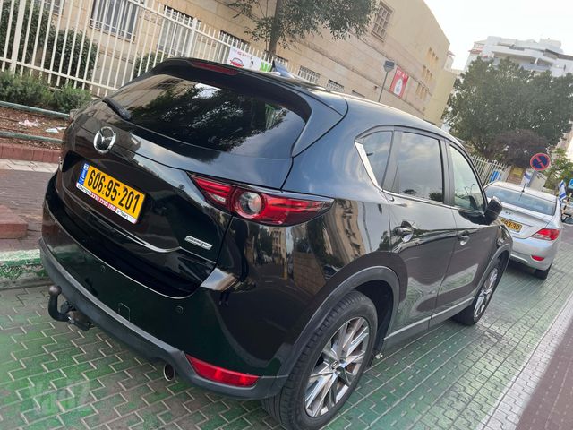 מודעת רכב מאזדה CX-5