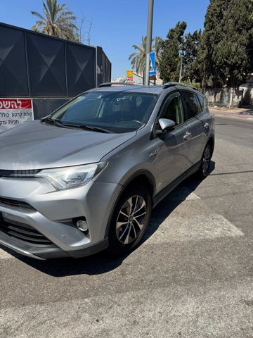 מודעת רכב טויוטה RAV4