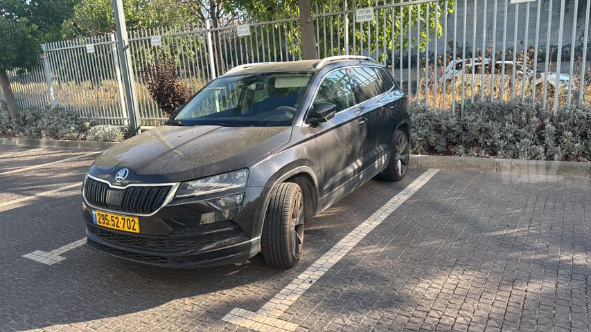 מודעת רכב סקודה קארוק