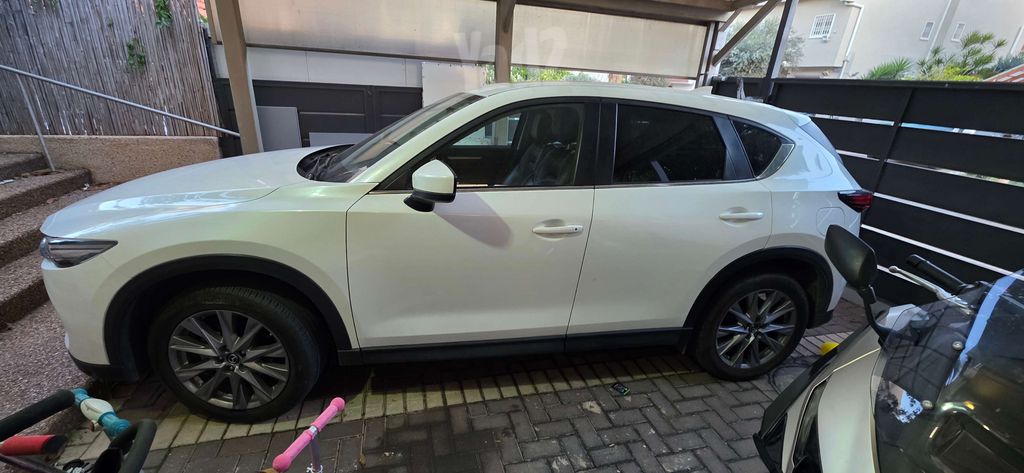 מודעת רכב מאזדה CX-5