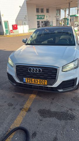 אאודי Q2