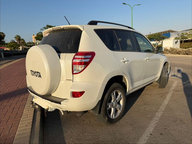 מודעת רכב טויוטה RAV4