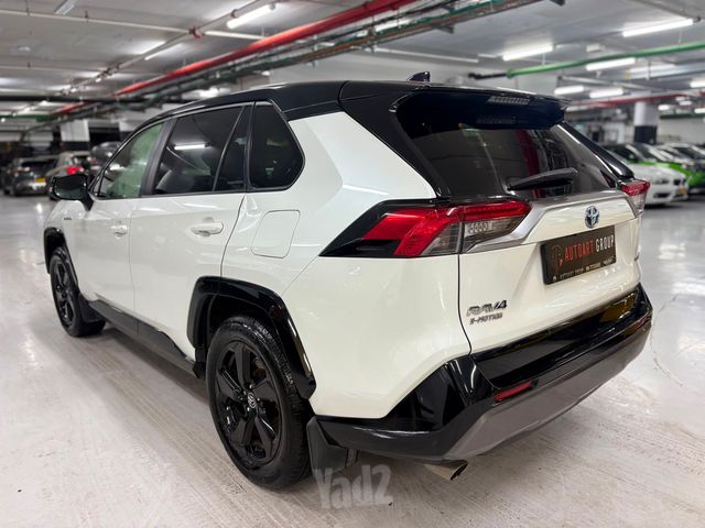 טויוטה RAV4