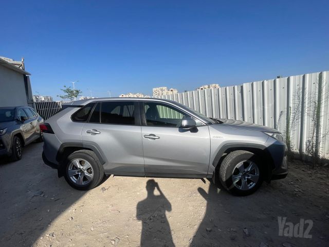 טויוטה RAV4