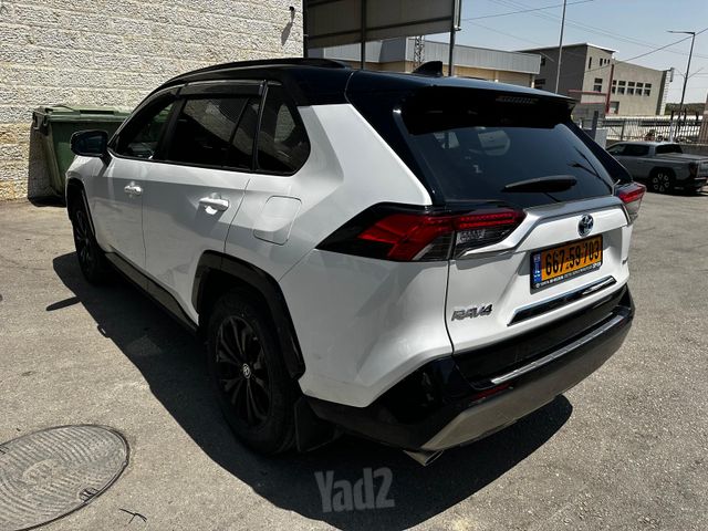 טויוטה RAV4