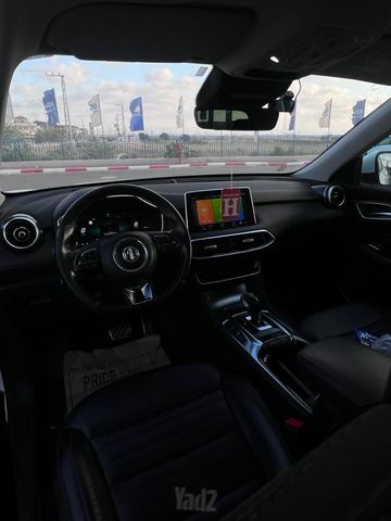 אם ג'י EHS PHEV