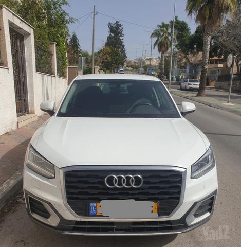 אאודי Q2