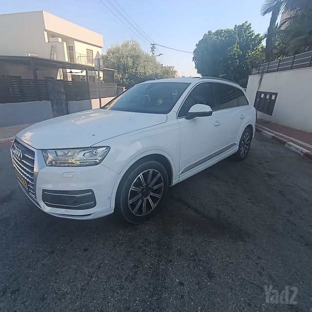 אאודי Q7