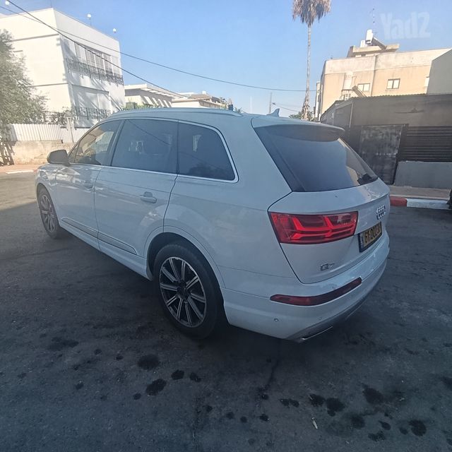 אאודי Q7