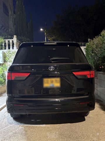 טויוטה סקויה