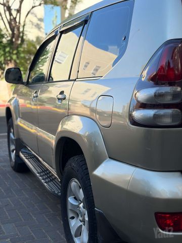 טויוטה לנד קרוזר