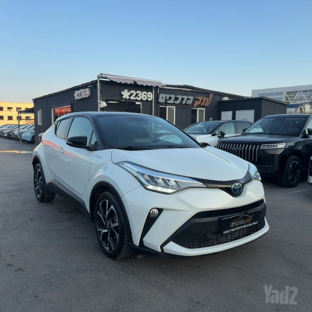 מודעת רכב טויוטה C-HR