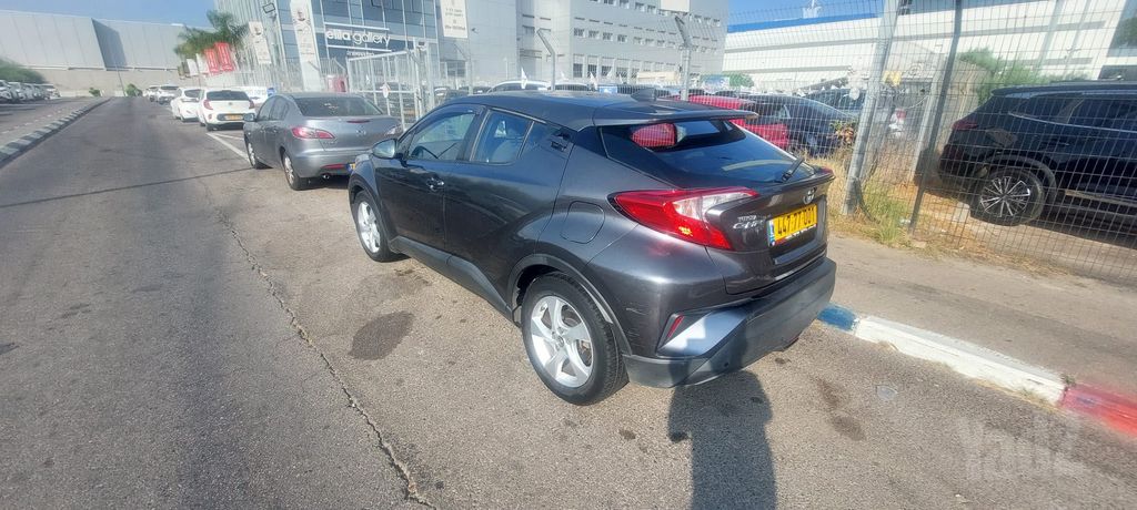 טויוטה C-HR