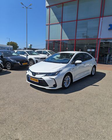 מודעת רכב טויוטה קורולה