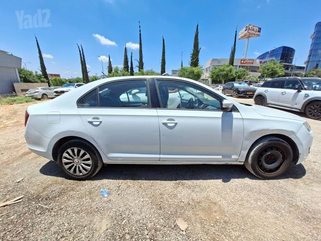 מודעת רכב סקודה ראפיד