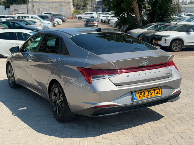 יונדאי אלנטרה