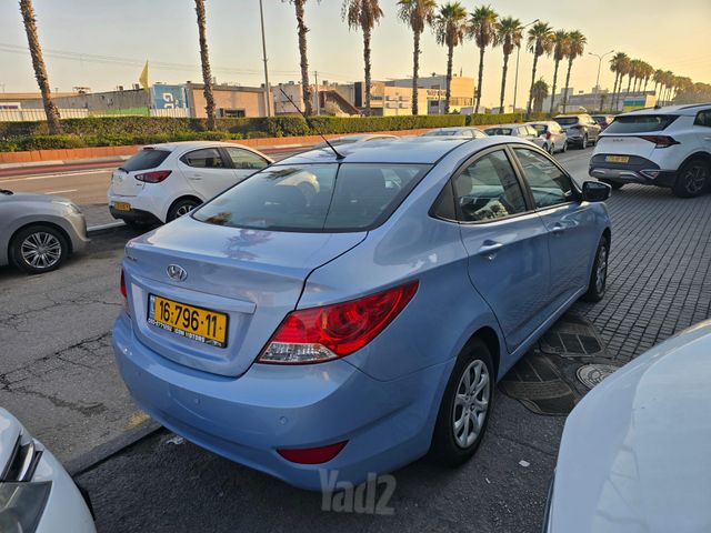 יונדאי אקסנט i25