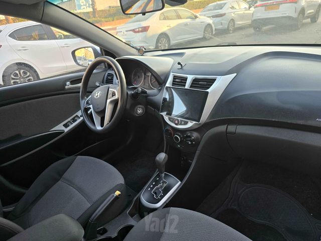 יונדאי אקסנט i25