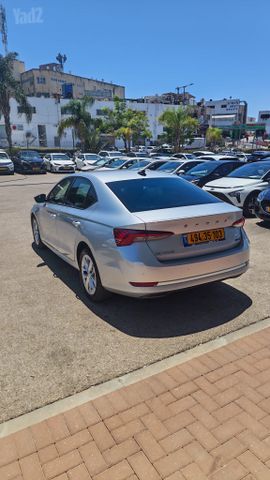 סקודה אוקטביה