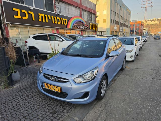 יונדאי אקסנט i25