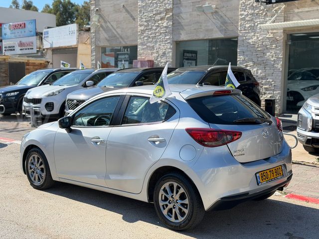 מאזדה 2