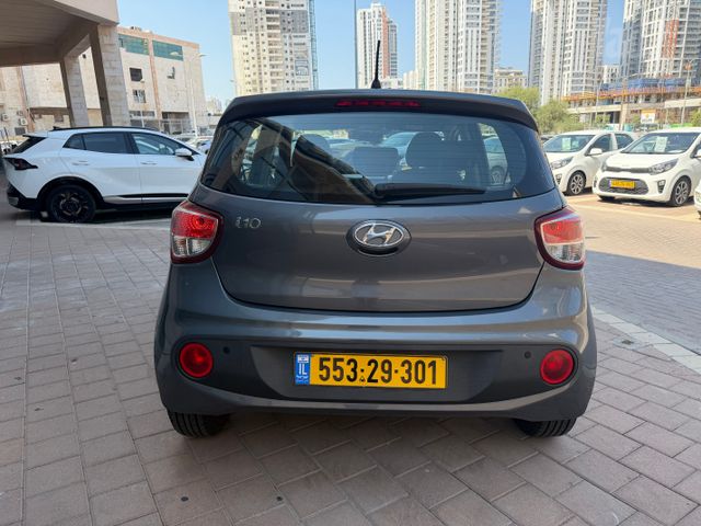 יונדאי i10
