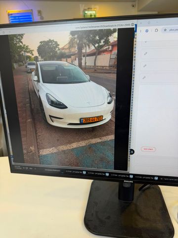 מודעת רכב טסלה מודל 3 1