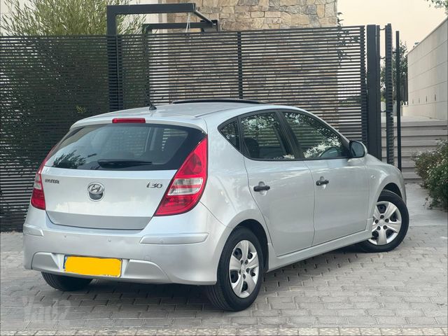 יונדאי i30
