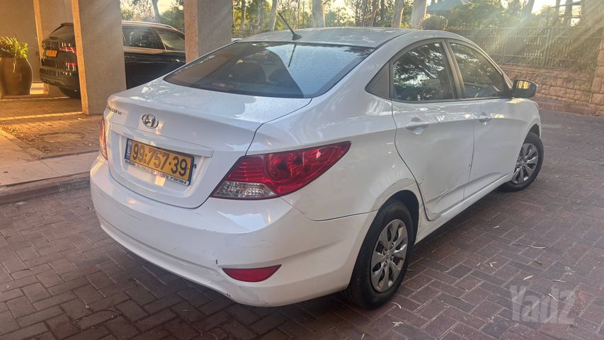 יונדאי אקסנט i25