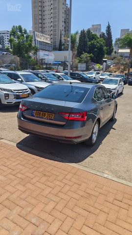 סקודה סופרב