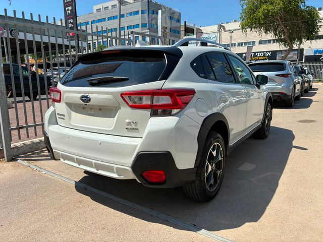 סובארו XV