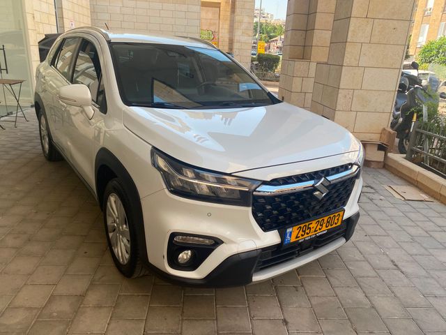 סוזוקי S-Cross