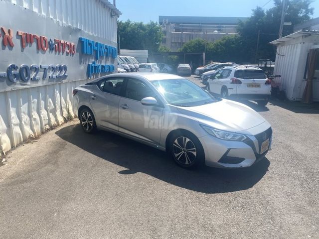 ניסאן סנטרה