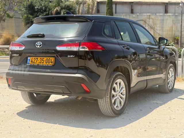 טויוטה קורולה קרוס