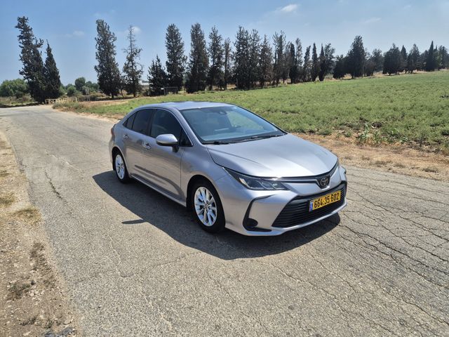 טויוטה קורולה