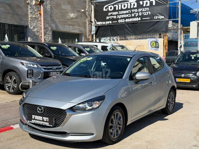 מודעת רכב מאזדה 2