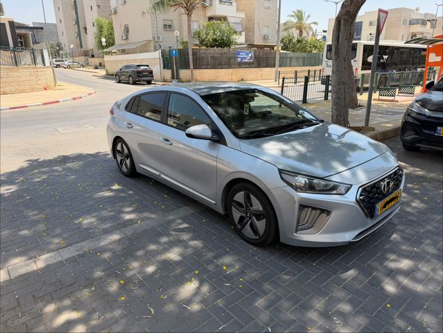 מודעת רכב יונדאי איוניק