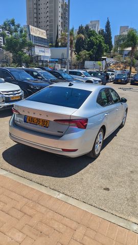 סקודה אוקטביה