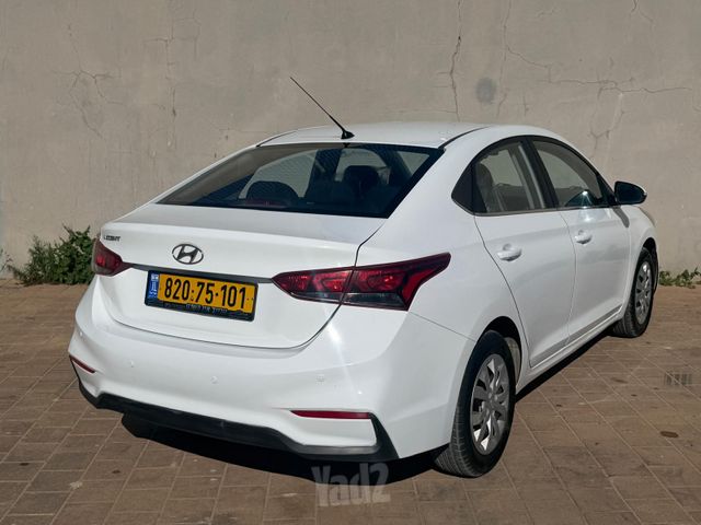 יונדאי אקסנט i25