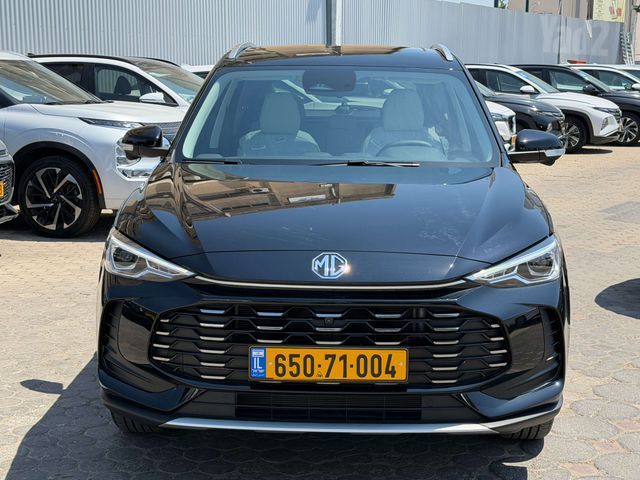מודעת רכב אם ג'י ZS