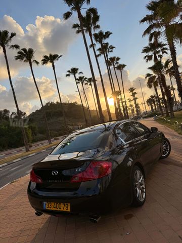 אינפיניטי G37