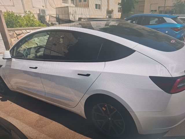 טסלה מודל 3
