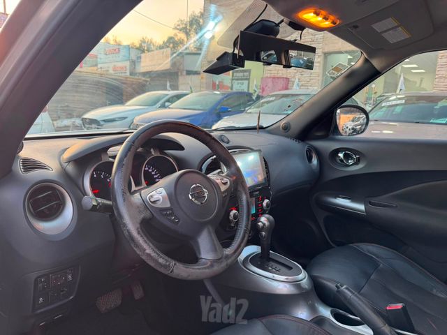 ניסאן ג'וק