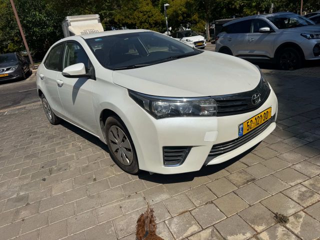 טויוטה קורולה